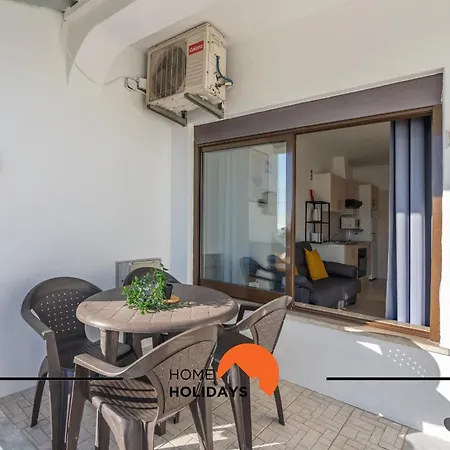 #253 Fernando Pessoa 28 By Holidays Apartment *